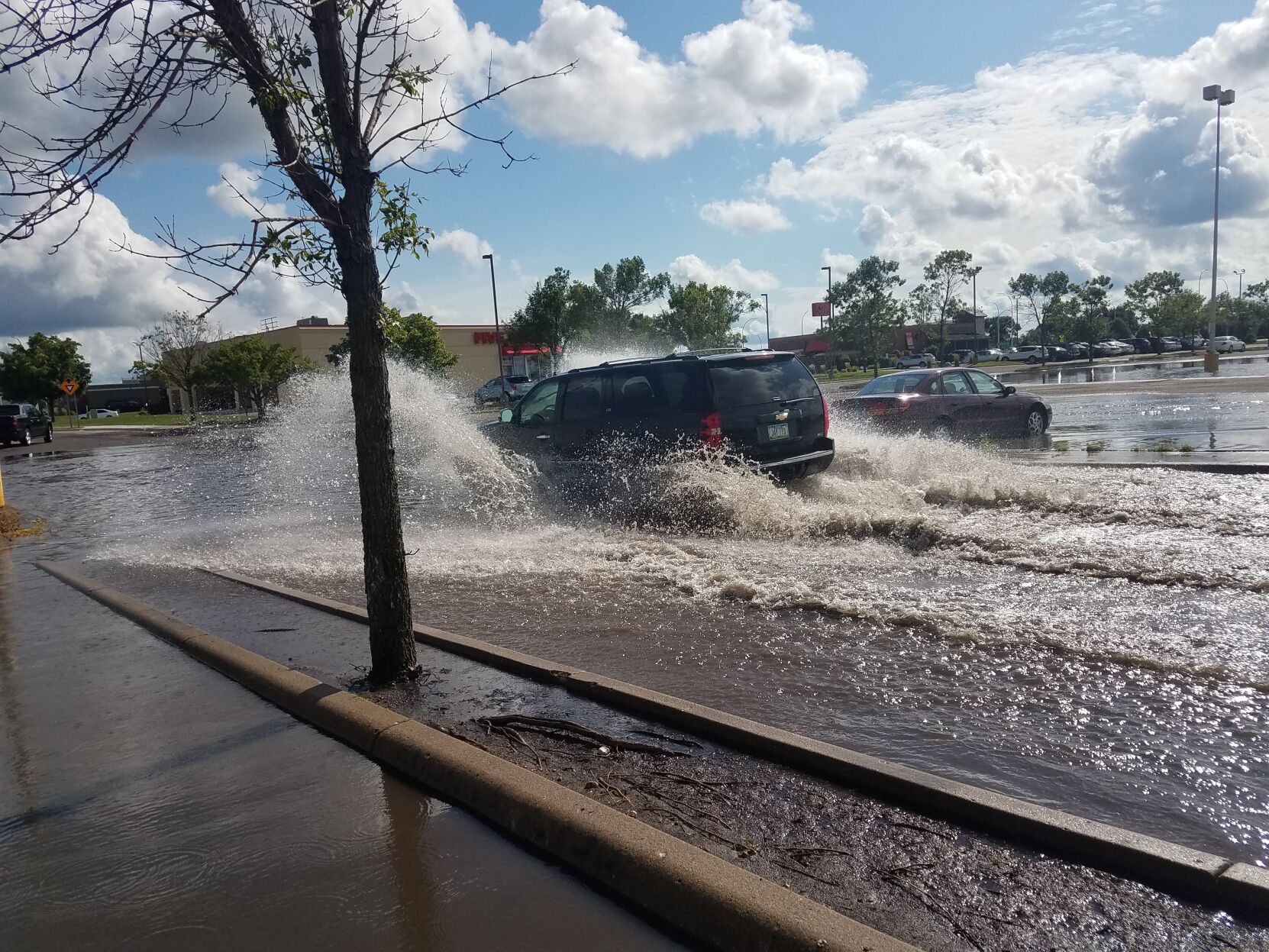 Flooding on Mankato hilltop
